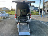 NV350キャラバン  チェアキャブ 車いす2名仕様 福祉車両