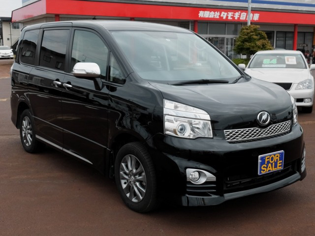 中古車 トヨタ ヴォクシー 2 0 Zs 煌z 4wd の中古車詳細 65 000km ブラック 秋田県 192万円 中古車情報 中古車 検索なら 車選びドットコム 車選び Com