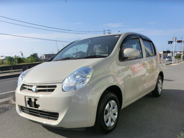 中古車 トヨタ パッソ 1 0 X ユルリ キーフリー の中古車詳細 40 000km ベージュ 愛媛県 45万円 中古車情報 中古車 検索なら 車選びドットコム 車選び Com