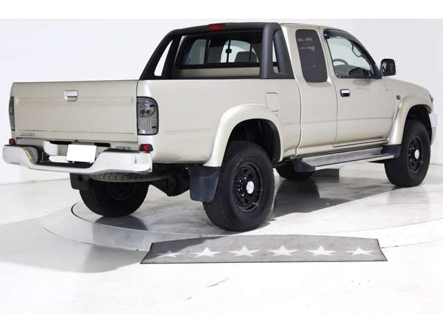 中古車 トヨタ ハイラックス スポーツピックアップ 3 0 エクストラキャブ ワイド ディーゼル 4wd ディーゼル 5速マニュアル タイベル交換済 の中古車詳細 86 000km ゴールド 群馬県 256万円 中古車情報 中古車検索なら 車選びドットコム 車選び Com