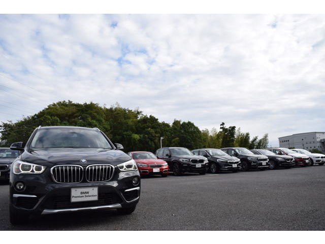 中古車 Bmw X1 Sドライブ 18i Xライン 1 000km ブラックメタリック 千葉県 379 9万円 中古車情報 中古車 検索なら 車選び Com