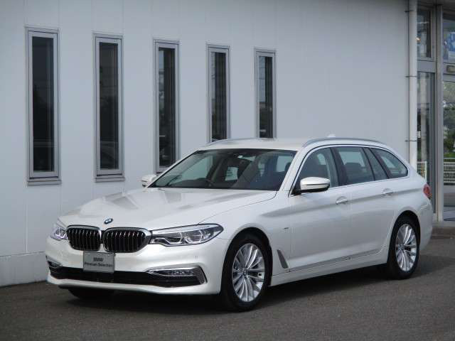 中古車 Bmw 523iツーリング ラグジュアリー の中古車詳細 8 000km ホワイト 徳島県 438万円 中古車情報 中古車 検索なら 車選びドットコム 車選び Com 中古車 Bmw 523iツーリング ラグジュアリー の中古車詳細 8 000km ホワイト 徳島県 438万円 中古車情報 中古車 検索なら 車選びドットコム 車選び Com