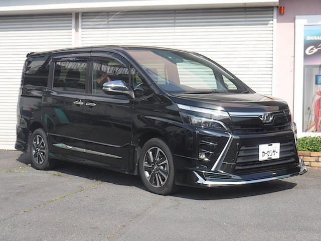 中古車 トヨタ ヴォクシー 2 0 Zs 煌 の中古車詳細 42 000km ブラック 長野県 238万円 中古車情報 中古車検索なら 車 選びドットコム 車選び Com