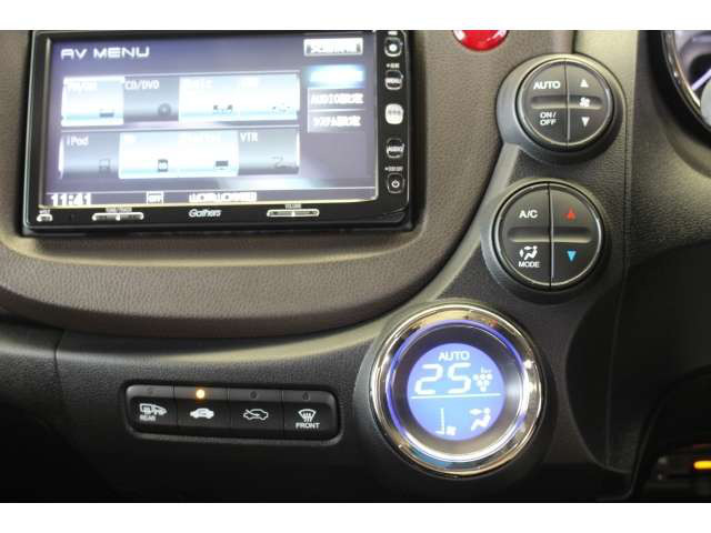 中古車 ホンダ フィットシャトルハイブリッド 1 3 スマートセレクション ファインライン の中古車詳細 56 000km シルバー 山口県 64 8万円 中古車情報 中古車検索なら 車選びドットコム 車選び Com