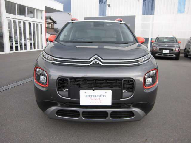 中古車 シトロエン C3エアクロスsuv シャイン の中古車詳細 登録済未使用車 14km ダークシルバーメタリック 滋賀県 235万円 中古車情報 中古車検索なら 車選びドットコム 車選び Com