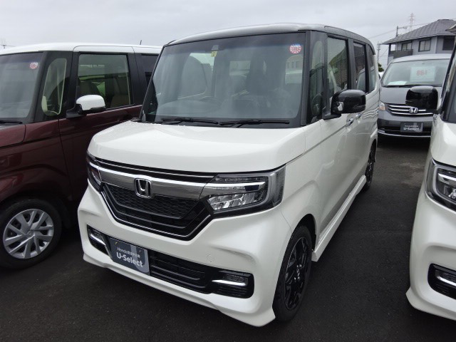 中古車 ホンダ N Boxカスタム G L ターボ ホンダセンシング の中古車詳細 8 000km ホワイトパール 徳島県 1 8万円 中古車情報 中古車検索なら 車選びドットコム 車選び Com