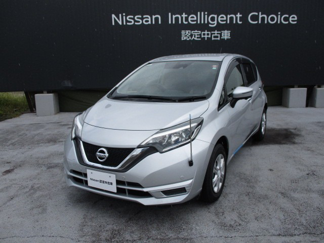 中古車 日産 ノート 1 2 X 23 000km シルバー 大分県 9万円 中古車情報 中古車検索なら 車選びドットコム