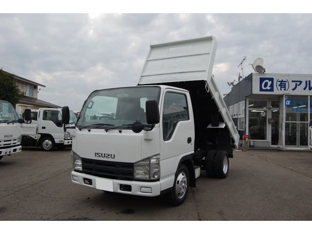 中古車 いすゞ エルフ 3 0dt 2t 全低床ダンプ Lゲート の中古車詳細 137 000km ホワイト 秋田県 178万円 中古車情報 中古車検索なら 車選びドットコム 車選び Com