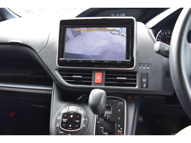 中古車 トヨタ ノア 2 0 Si 9インチナビ 後席モニター モデリスタ の中古車詳細 76 000km ブラック 福岡県 179万円 中古車情報 中古車検索なら 車選びドットコム 車選び Com