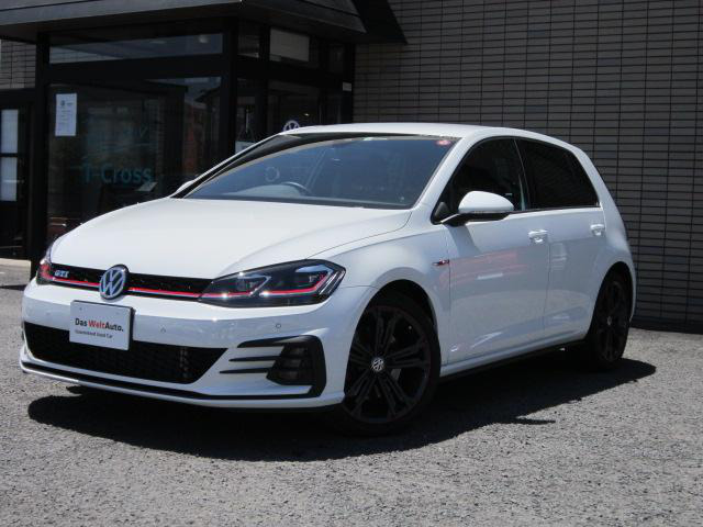 中古車 フォルクスワーゲン ゴルフgti ダイナミック 4 000km ホワイト 大分県 375万円 中古車情報 中古車検索なら 車 選びドットコム