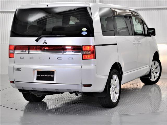 中古車 三菱 デリカd 5 2 4 G プレミアム 4wd 両側パワスラ パワーバックドア Hid の中古車詳細 106 000km パールホワイト 愛知県 98万円 中古車情報 中古車検索なら 車選びドットコム 車選び Com