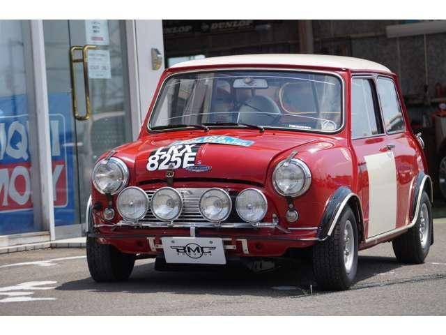 中古車 オースチン ミニ クーパーs 1275 Mk 1 グループ6ワークス仕様 の中古車詳細 レッドホワイトツートン 香川県 628万円 中古車情報 中古車検索なら 車選びドットコム 車選び Com