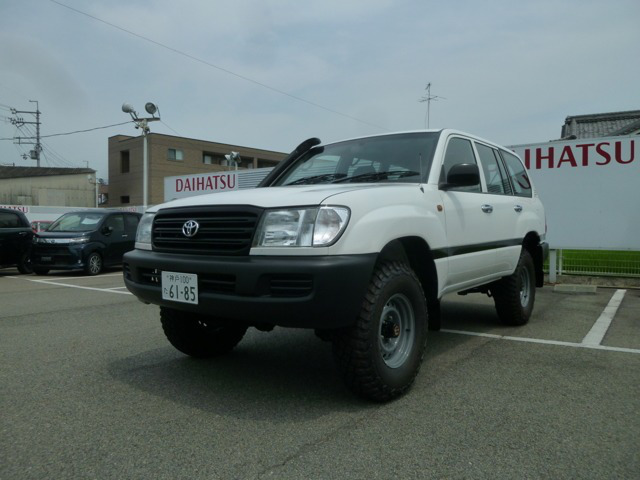 中古車 トヨタ ランドクルーザー 100 Hzj105r Std Nox Pm適合車両 の中古車詳細 240 000km ホワイト 兵庫県 325万円 中古車情報 中古車検索なら 車選びドットコム 車選び Com