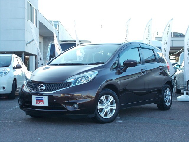 中古車 日産 ノート 1 2 X Dig S 46 000km ブラウン 京都府 59 4万円 中古車情報 中古車検索なら 車 選びドットコム 車選び Com