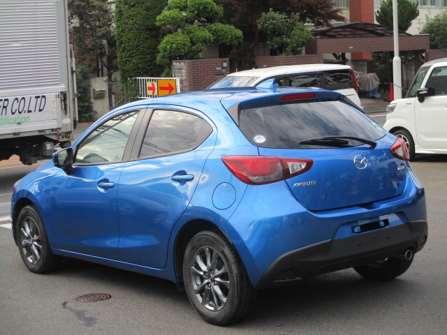 中古車 マツダ デミオ 1 3 13s ツーリング の中古車詳細 45 000km ブルー 埼玉県 95 7万円 中古車情報 中古車検索なら 車選びドットコム 車選び Com