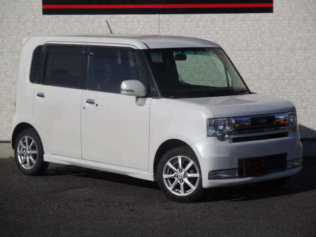 中古車 トヨタ ピクシススペース カスタム G 純正ナビ スマートキー Hid の中古車詳細 93 000km パールホワイト 茨城県 27万円 中古車情報 中古車検索なら 車選びドットコム 車選び Com
