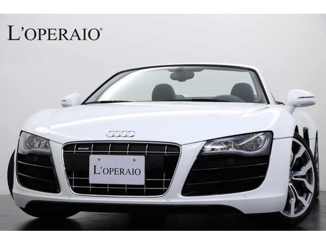 中古車 アウディ R8スパイダー 5 2 Fsi クワトロ 4wd 黒幌 黒革 シートヒーター 純正19イン 15 000km アイビスホワイト 東京都 8万円 中古車情報 中古車検索なら 車選びドットコム 車選び Com