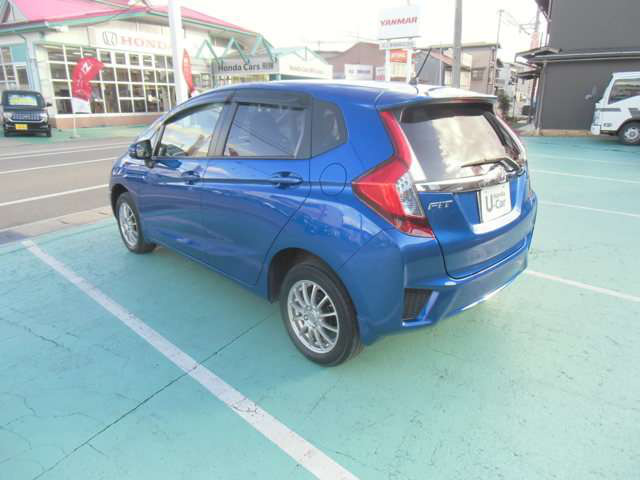 中古車 ホンダ フィット 1 5 ハイブリッド Fパッケージ 4wd 36 000km ブルー 岐阜県 125万円 中古車情報 中古車検索なら 車選びドットコム 車選び Com