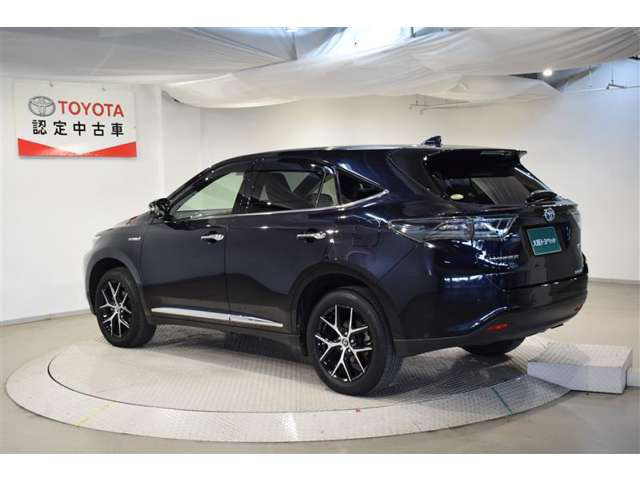 中古車 トヨタ ハリアー 2 5 ハイブリッド E Four プレミアム 4wd の中古車詳細 12 000km ブラック 大阪府 328万円 中古車情報 中古車検索なら 車選びドットコム 車選び Com