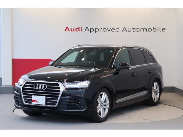 中古車 アウディ Q7 45 Tfsi クワトロ Sラインパッケージ 4wd の中古車詳細 8 000km ブラック 福岡県 698万円 中古車情報 中古車検索なら 車選びドットコム 車選び Com