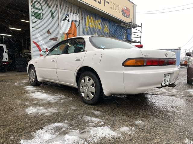 中古車 トヨタ カリーナed 2 0 Gt の中古車詳細 159 000km ホワイト 新潟県 30万円 中古車情報 中古車検索なら 車 選びドットコム 車選び Com