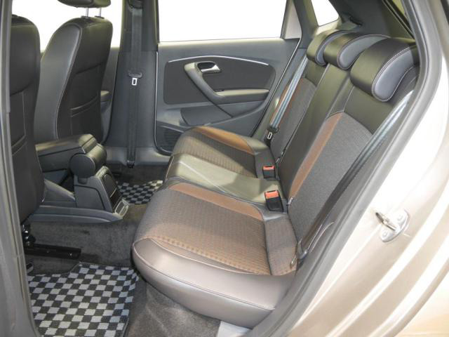 中古車 フォルクスワーゲン ポロ オリジナル の中古車詳細 22 000km ベージュ 北海道 148万円 中古車情報 中古車検索なら 車選びドットコム 車選び Com 中古車 フォルクスワーゲン ポロ オリジナル の中古車詳細 22 000km ベージュ 北海道 148万円 中古車情報 中古車検索なら 車選びドットコム 車選び Com