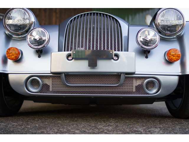 中古車 モーガン プラスシックス プラスシックス ファーストエディション ムーンストーン の中古車詳細 3km パールブルー 東京都 1 390万円 中古車情報 中古車検索なら 車選びドットコム 車選び Com