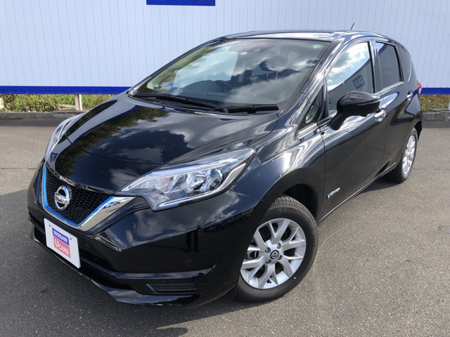 中古車 日産 ノート 1 2 E Power X の中古車詳細 8 000km ブラック 福岡県 210万円 中古車情報 中古車検索なら 車選びドットコム 車選び Com