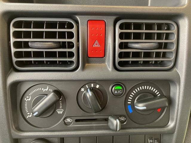 中古車 スズキ キャリイ Kc エアコン パワステ の中古車詳細 登録済未使用車 3km走行 ホワイト 和歌山県 81 5万円 中古車 情報 中古車検索なら 車選びドットコム 車選び Com