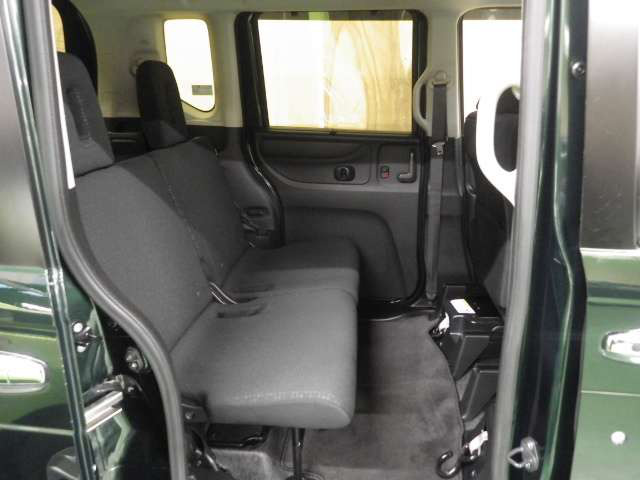 中古車 ホンダ N Box カスタム 660 カスタムg 車いす仕様車 4wd の中古車詳細 15 000km グリーンパール 東京都 115万円 中古車情報 中古車検索なら 車選びドットコム 車選び Com