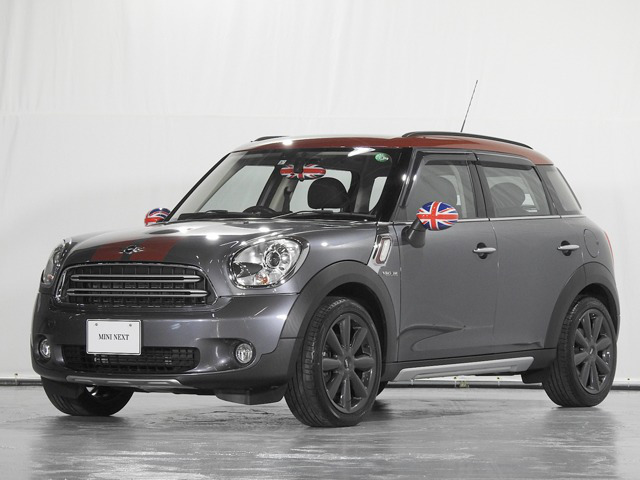 中古車 Bmw ミニクロスオーバー クーパー D パーク レーン の中古車詳細 9 000km グレー 神奈川県 240万円 中古車情報 中古車検索なら 車選びドットコム 車選び Com