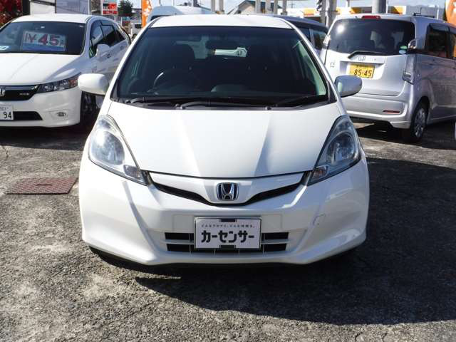 中古車 ホンダ フィット 1 3 シーズ ファインスタイル の中古車詳細 71 000km ホワイトパール 長野県 69万円 中古車情報 中古車検索なら 車選びドットコム 車選び Com