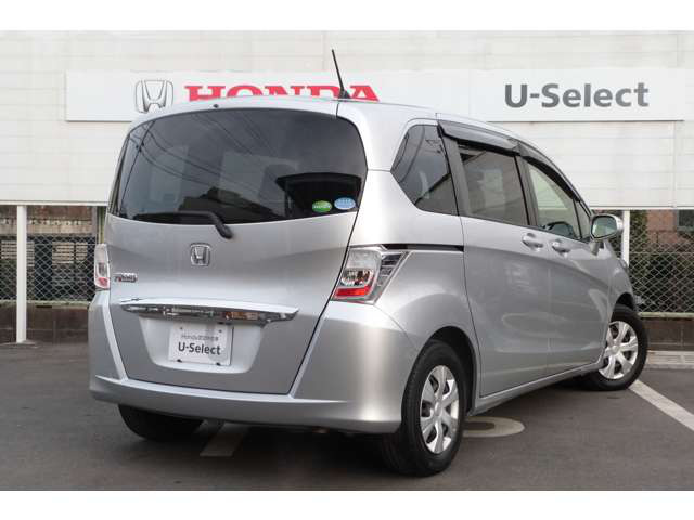 中古車 ホンダ フリード 1 5 G ジャストセレクションプラス の中古車詳細 58 000km シルバー 東京都 96万円 中古車情報 中古車検索なら 車選びドットコム 車選び Com