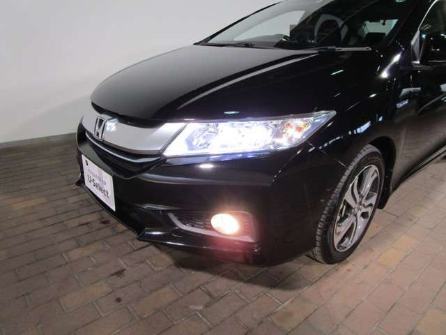 中古車 ホンダ グレイス 1 5 ハイブリッド Ex の中古車詳細 51 000km ブラックパール 三重県 115 8万円 中古車情報 中古車検索なら 車選びドットコム 車選び Com