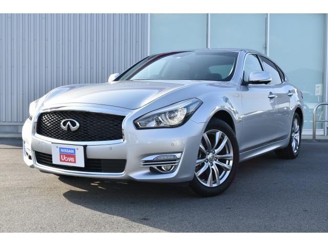 中古車 日産 フーガハイブリッド 3 5 Vip の中古車詳細 1 000km シルバー 奈良県 485 8万円 中古車情報 中古車 検索なら 車選びドットコム 車選び Com