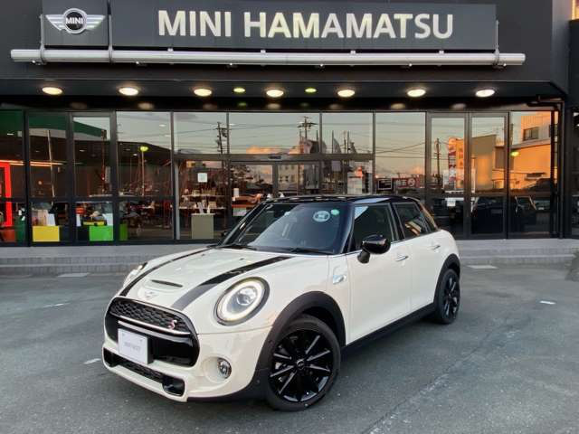 中古車 Bmw ミニ クーパー S 5ドア Dct の中古車詳細 2 000km ホワイトブラック 静岡県 3万円 中古車情報 中古車 検索なら 車選びドットコム 車選び Com
