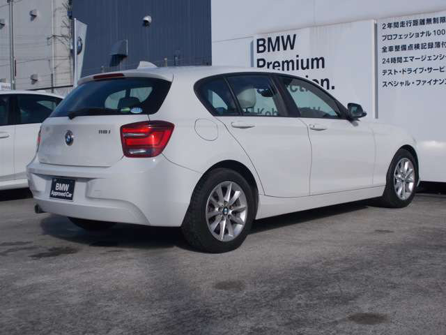 中古車 Bmw 116i スタイル の中古車詳細 76 000km ホワイト 兵庫県 65万円 中古車情報 中古車検索なら 車 選びドットコム 車選び Com