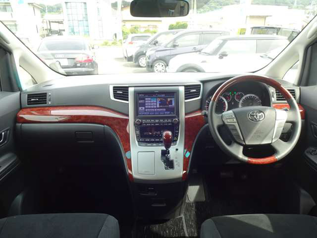 中古車 トヨタ ヴェルファイア 2 4 Z プラチナセレクション 4wd の中古車詳細 33 000km ブラック 岩手県 9 8万円 中古車情報 中古車検索なら 車選びドットコム 車選び Com