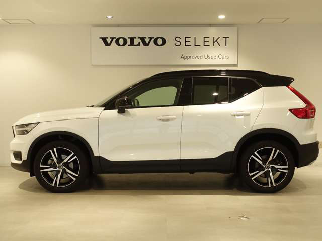 中古車 ボルボ Xc40 T4 Awd Rデザイン 4wd の中古車詳細 22 000km パール 石川県 3万円 中古車情報 中古 車検索なら 車選びドットコム 車選び Com