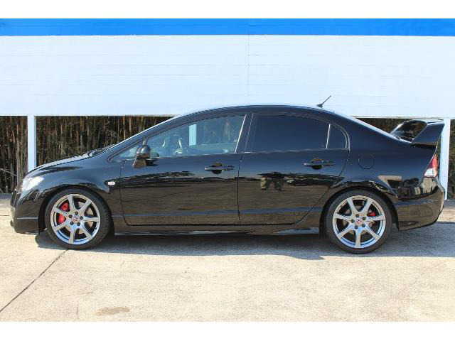 中古車 ホンダ シビックタイプr 2 0 無限 Rr の中古車詳細 87 660km ブラック 茨城県 269万円 中古車情報 中古 車検索なら 車選びドットコム 車選び Com
