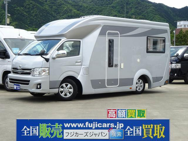 中古車 トヨタ ハイエース ホワイトハウス ツアラー Ffヒーター の中古車詳細 9 247km シルバー 神奈川県 9万円 中古車情報 中古車検索なら 車選びドットコム 車選び Com