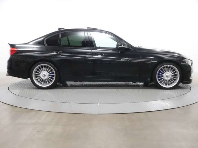 中古車 Bmwアルピナ D3 ビターボ リムジン の中古車詳細 24 000km ブラック 神奈川県 658万円 中古車情報 中古車 検索なら 車選びドットコム 車選び Com