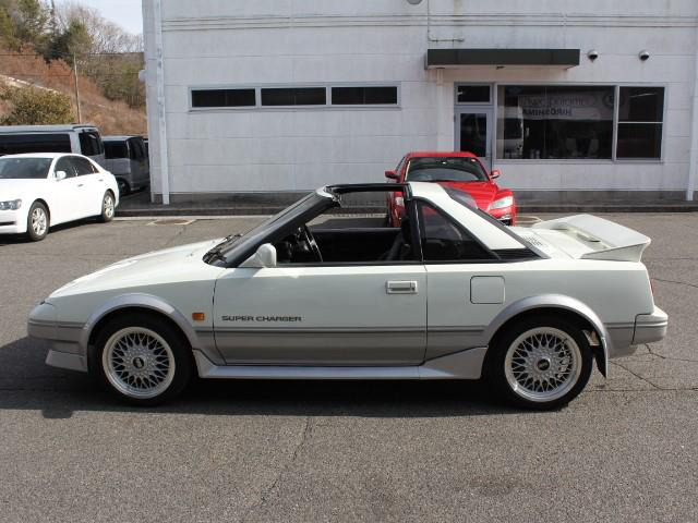 中古車 トヨタ Mr2 1 6 G スーパーチャージャー Tバールーフ の中古車詳細 54 640km シロ 広島県 398万円 中古車 情報 中古車検索なら 車選びドットコム 車選び Com