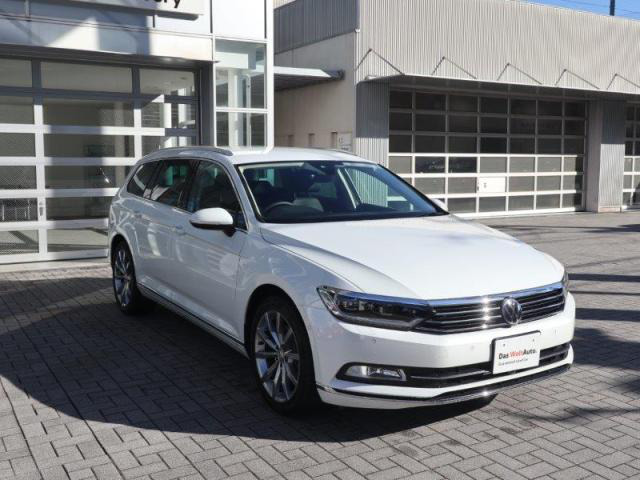 中古車 フォルクスワーゲン パサートヴァリアント Tdi ハイライン ディーゼル の中古車詳細 2 000km ホワイト 東京都 425万円 中古車情報 中古車検索なら 車選びドットコム 車選び Com