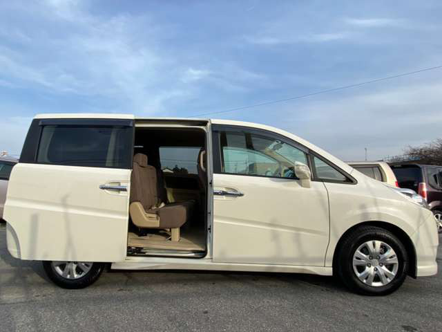 中古車 ホンダ ステップワゴン 2 0 G L Hddナビパッケージ ナビ Bカメラ 両パワスラ Etc 整備保証付 の中古車詳細 86 000km プレミアムホワイトパール 千葉県 29 8万円 中古車情報 中古車検索なら 車選びドットコム 車選び Com