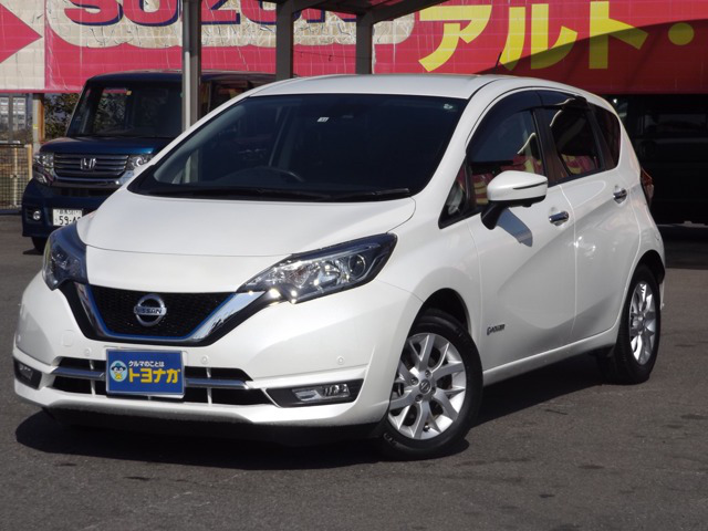 中古車 日産 ノート 1 2 E Power メダリスト 純正7型ナビ アラウンドビュー Etc の中古車詳細 39 000km ブリリアントホワイトパール 群馬県 129 8万円 中古車情報 中古車検索なら 車選びドットコム 車選び Com