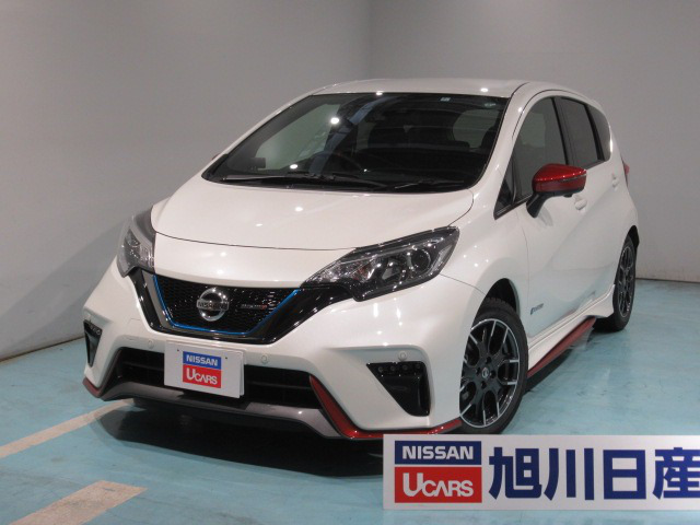 中古車 日産 ノート 1 2 E Power Nismo の中古車詳細 9 000km パールホワイト 北海道 229 8万円 中古車 情報 中古車検索なら 車選びドットコム 車選び Com