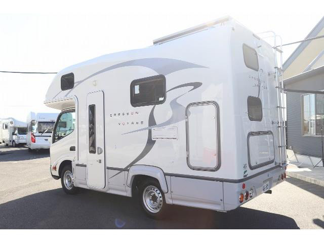 中古車 トヨタ カムロード キャンピング ナッツrv クレソンボヤージュ タイプw の中古車詳細 107 987km ホワイト 佐賀県 579万円 中古車情報 中古車検索なら 車選びドットコム 車選び Com