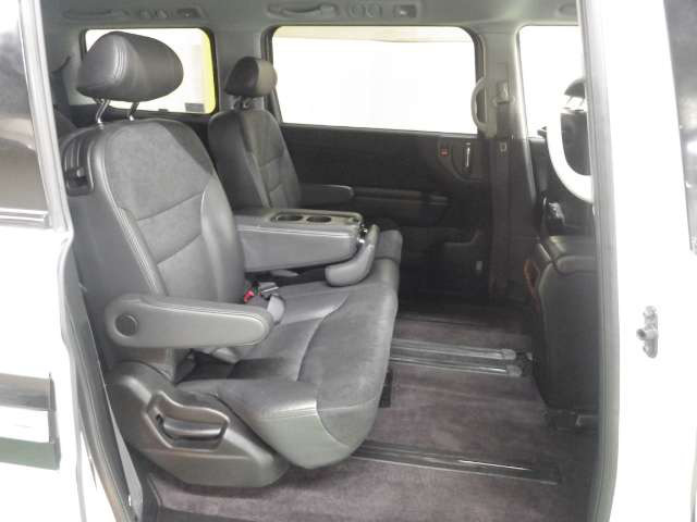 中古車 ホンダ エリシオン 2 4 プレステージ S Hddナビ スペシャルパッケージ の中古車詳細 000km ホワイト 東京都 59 8万円 中古車情報 中古車検索なら 車選びドットコム 車選び Com