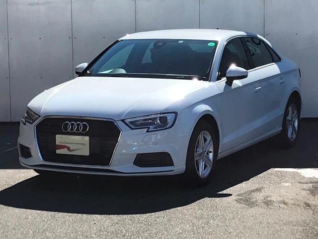 中古車 アウディ A3セダン 30 Tfsi の中古車詳細 4 000km ホワイトメタリック 東京都 279万円 中古車情報 中古車 検索なら 車選びドットコム 車選び Com